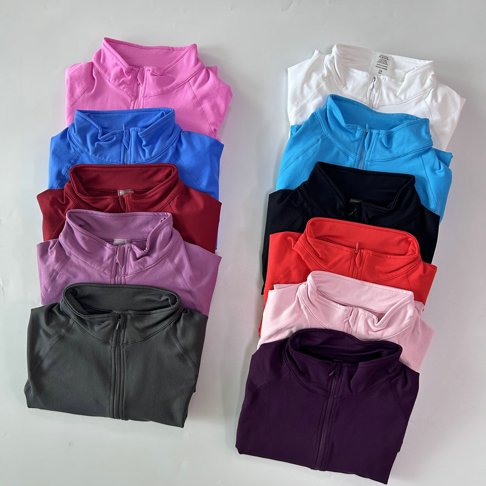 No Logo Yoga-Jacke mit halbem  – Blouses Bewertung und Preis
